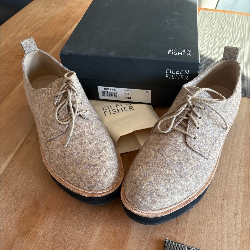 Eileen Fisher NIMS Felt Oatmeal Oxfords W11 • LIKE NIB • new dust bag included - Picture 3 of 17